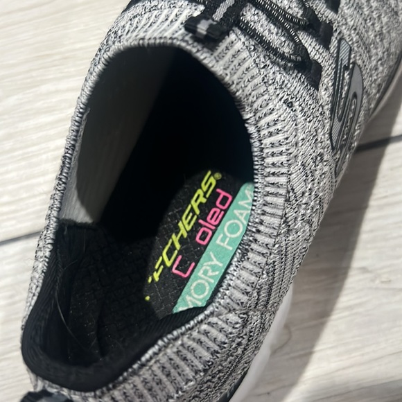 Skechers Dual-Lite Air Cooled Memory Foam - Picture 5 of 9